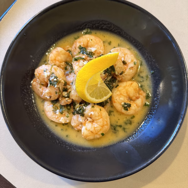 Baby shrimps cu sos de coriandru