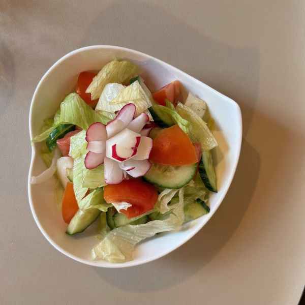 Salată asortată românească