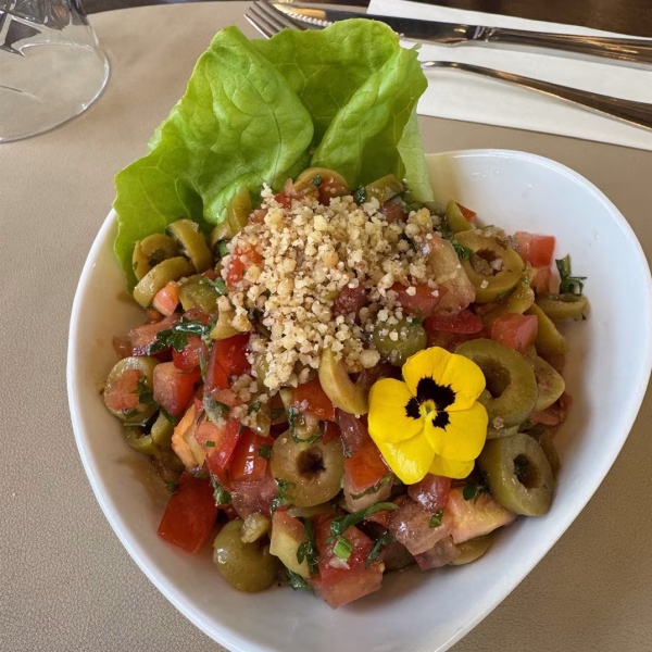 Salată de măsline